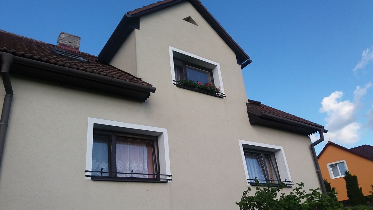 Prodej rodinného domu 272 m², pozemek 1418 m²
